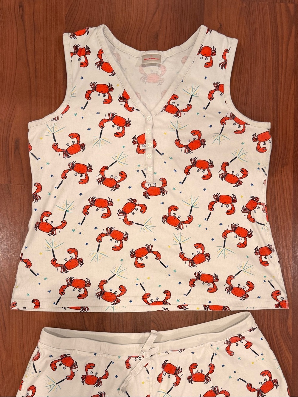 Hanna Anderson Women’s White and Red Crab Print Pajama Short Set size XL - Picture 3 of 7